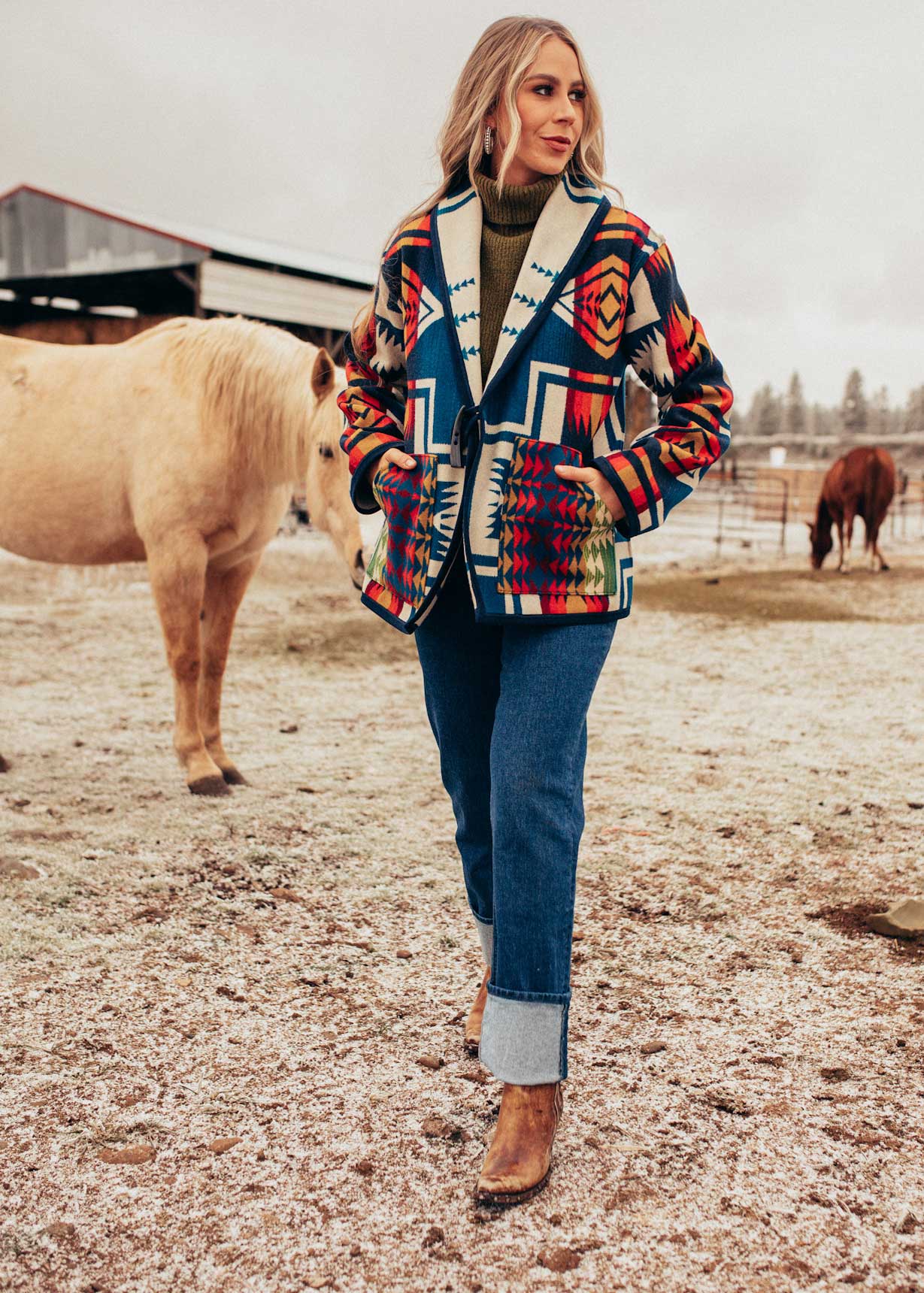 Century Harding Short Stadium Coat – Indian Traders (L7 Enterprises)