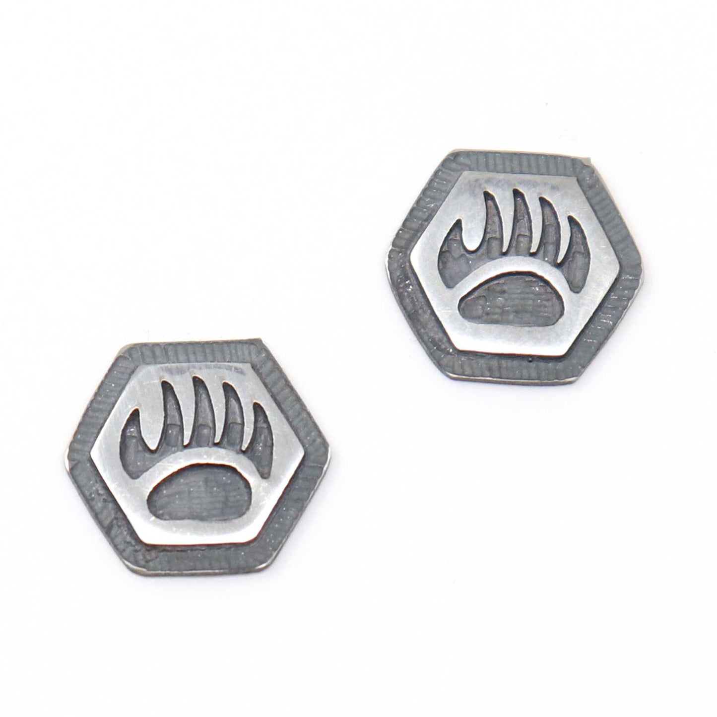 Load image into Gallery viewer, 1/2&amp;quot; Hopi Bear Paw Post Earrings
