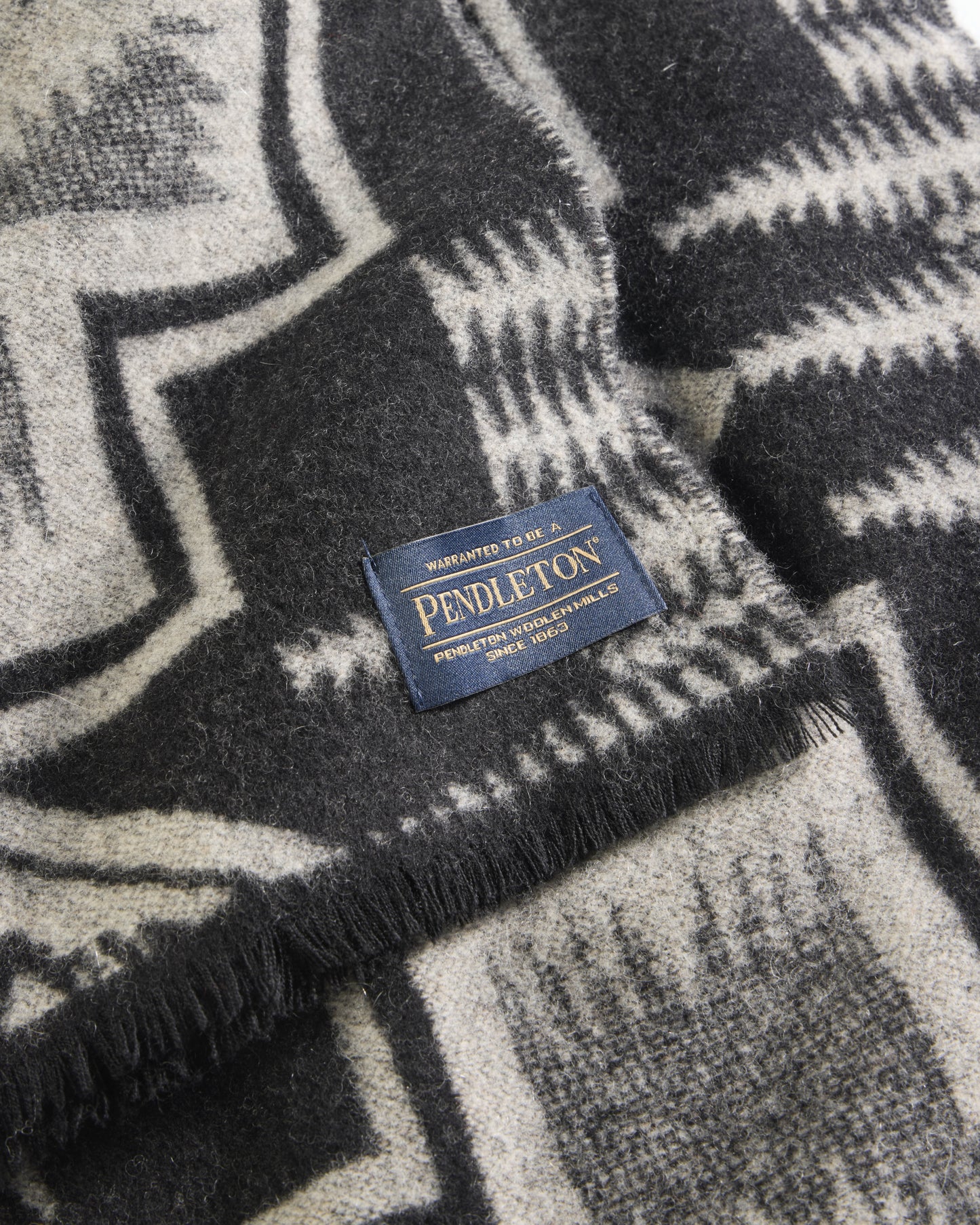 Pendleton Harding Black Jacquard Scarf