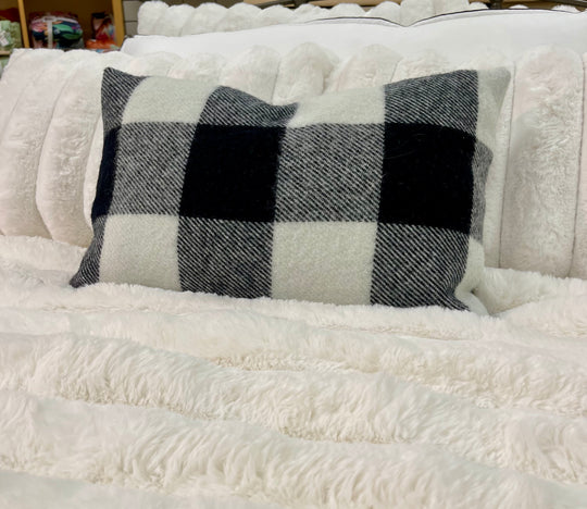 Rob Roy Wool Pillow Cover - Pendleton® Wool - 18" x 12" - Black and White
