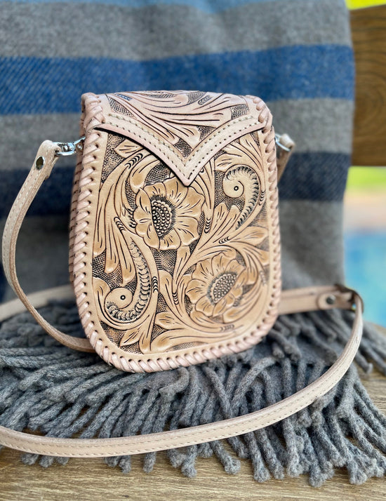 Chiquita Crossbody - Natural