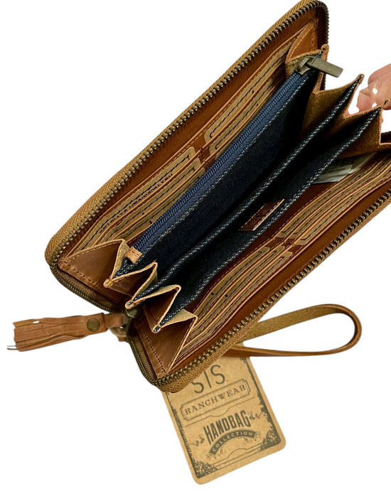 Calvary Audie Bifold