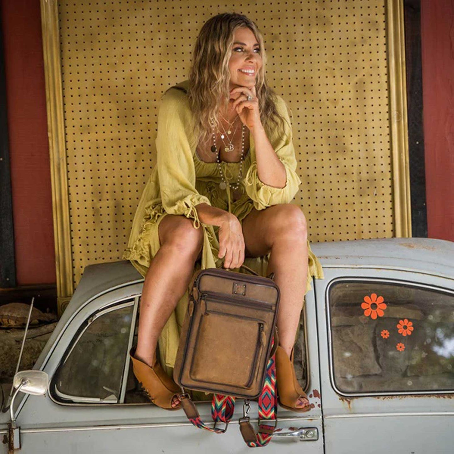 STS Baroness Basic Bliss Shiloh Backpack Messenger