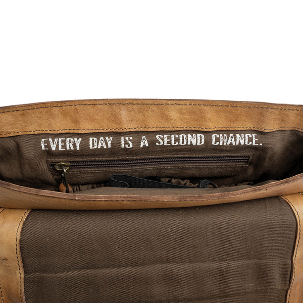 STS  Bandera Tan Dakota Crossbody
