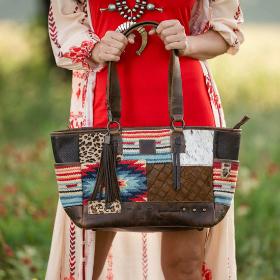 Chaynee Mountain Tote by STS Ranchwear