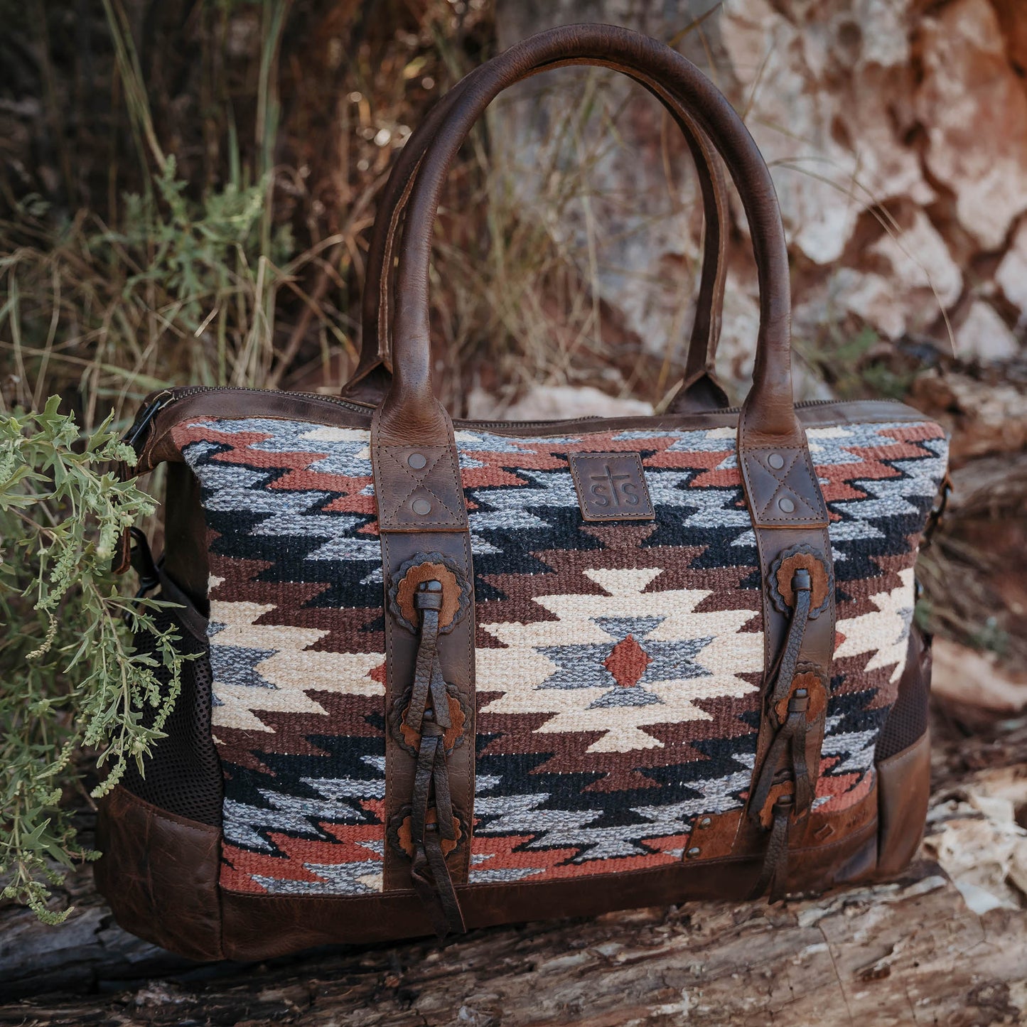 STS Ranchwear Guadalupe Serape Amellia Multi-Bag