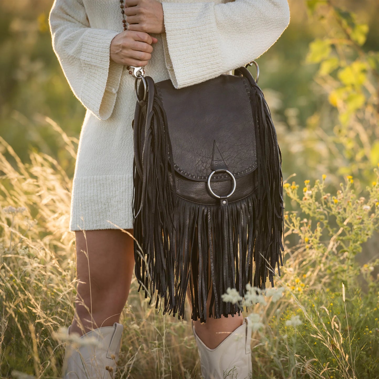 Indie Saddle Bag by STS Ranchwear Two Colors Black or Walnut