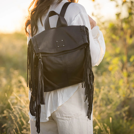 STS Indie Gwen Backpack-Black