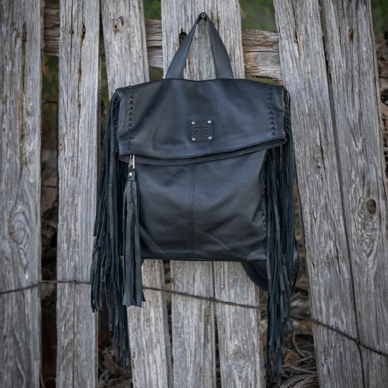 STS Indie Gwen Backpack-Black