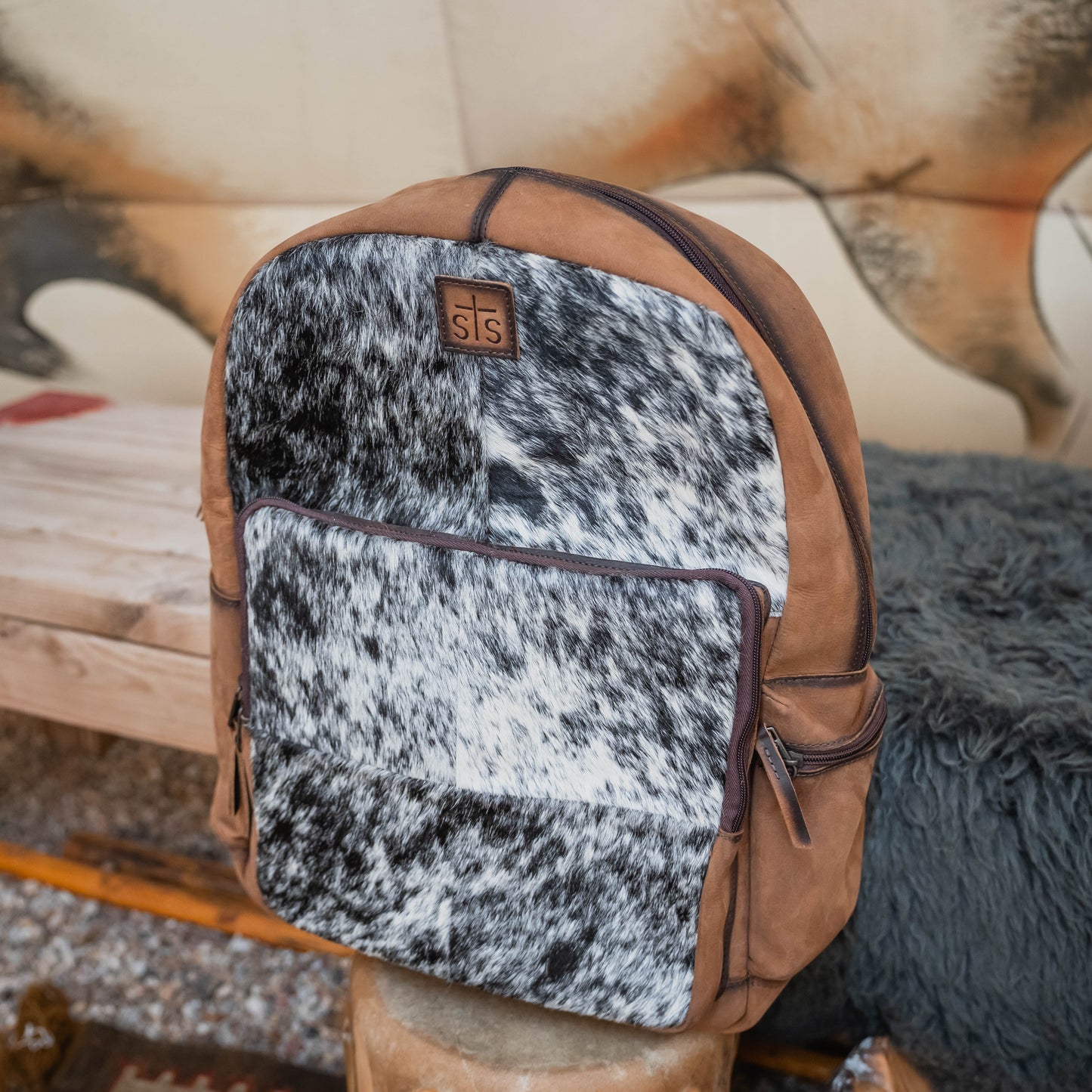 STS Ranchwear Cowhide Witness Backpack – Indian Traders (L7 Enterprises)