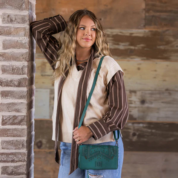 STS Ranchwear Wayfarer Turquoise Evie Organizer/Crossbody