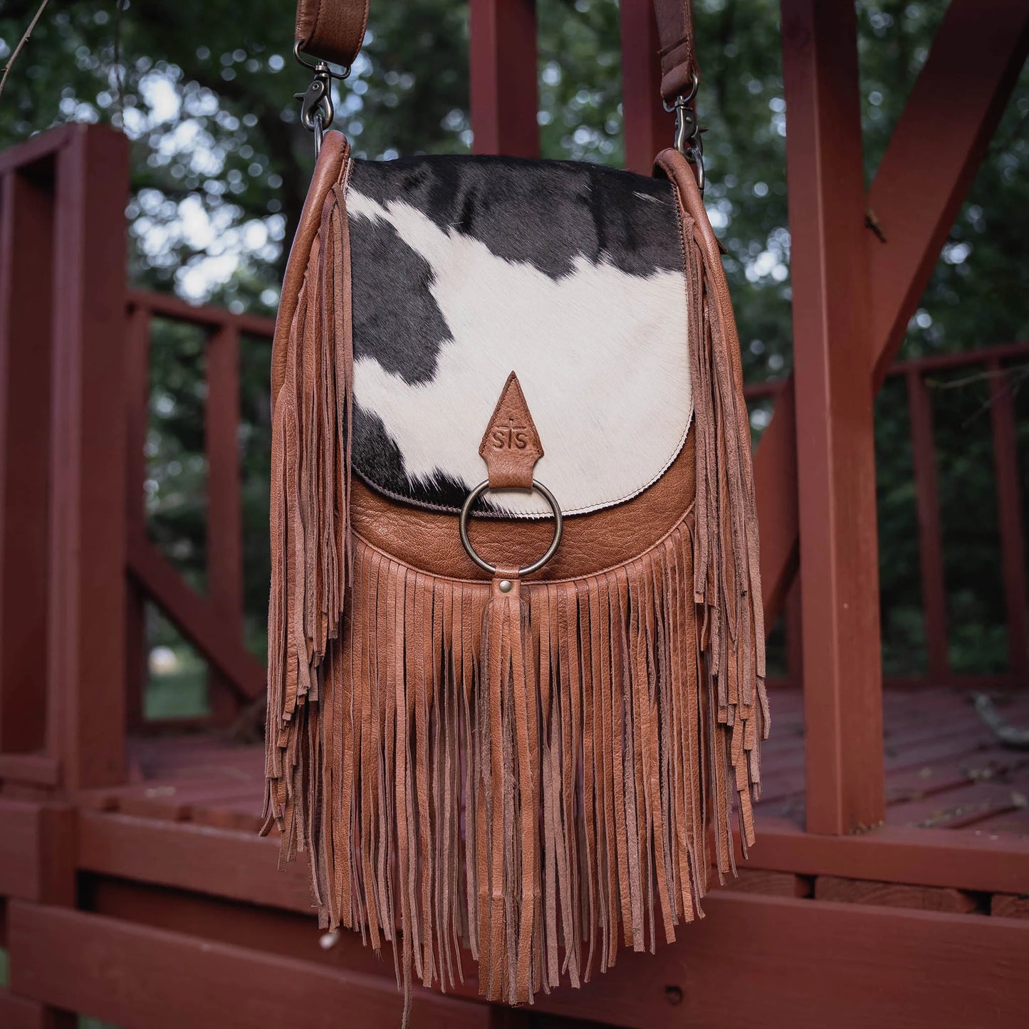 Cowhide Indie Saddle Bag by STS Ranchwear