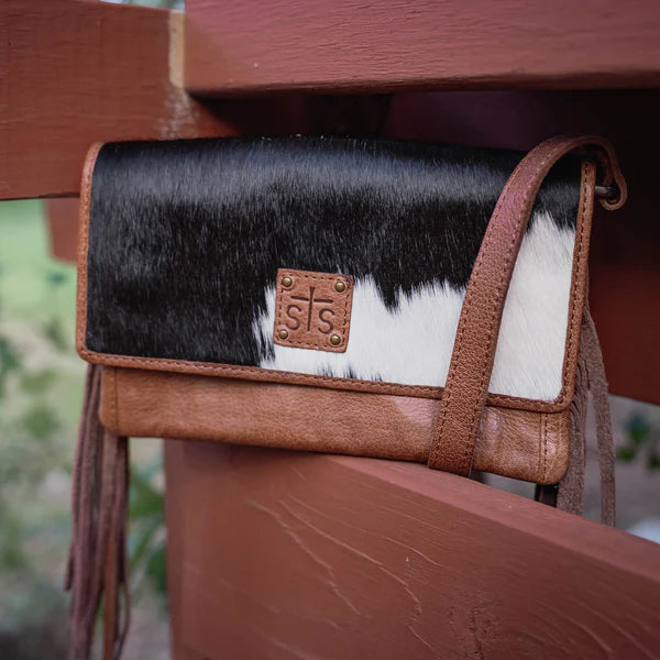 STS Ranchwear Indie Harper Cowhide Crossbody