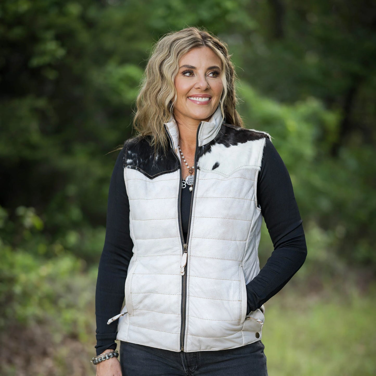 STS Ranchwear's Women's Adalyn Vest - Cremello