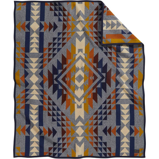 Pendleton Smith Rock Throw