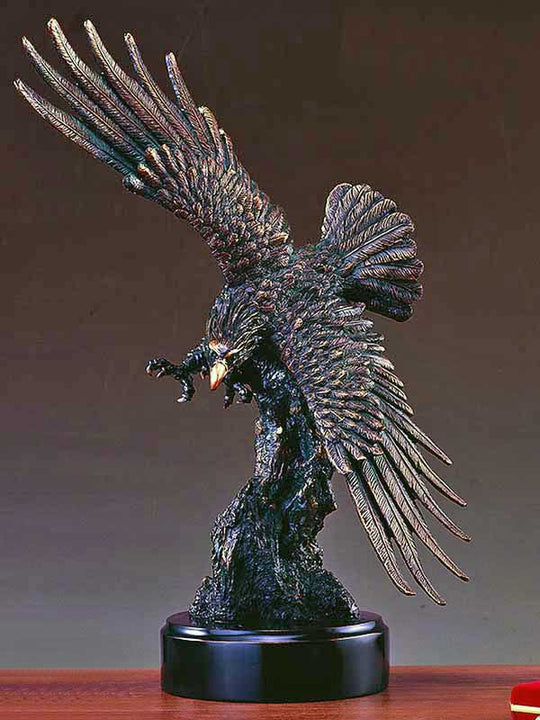 18" Bronze Eagle - Soaring in the air