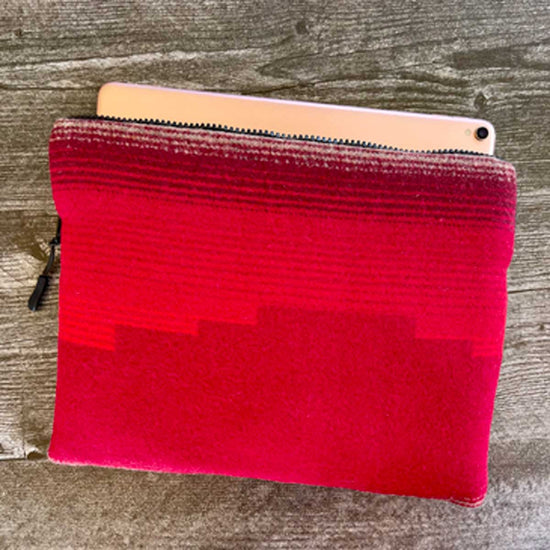 Load image into Gallery viewer, Alamosa Tablet Sleeve
