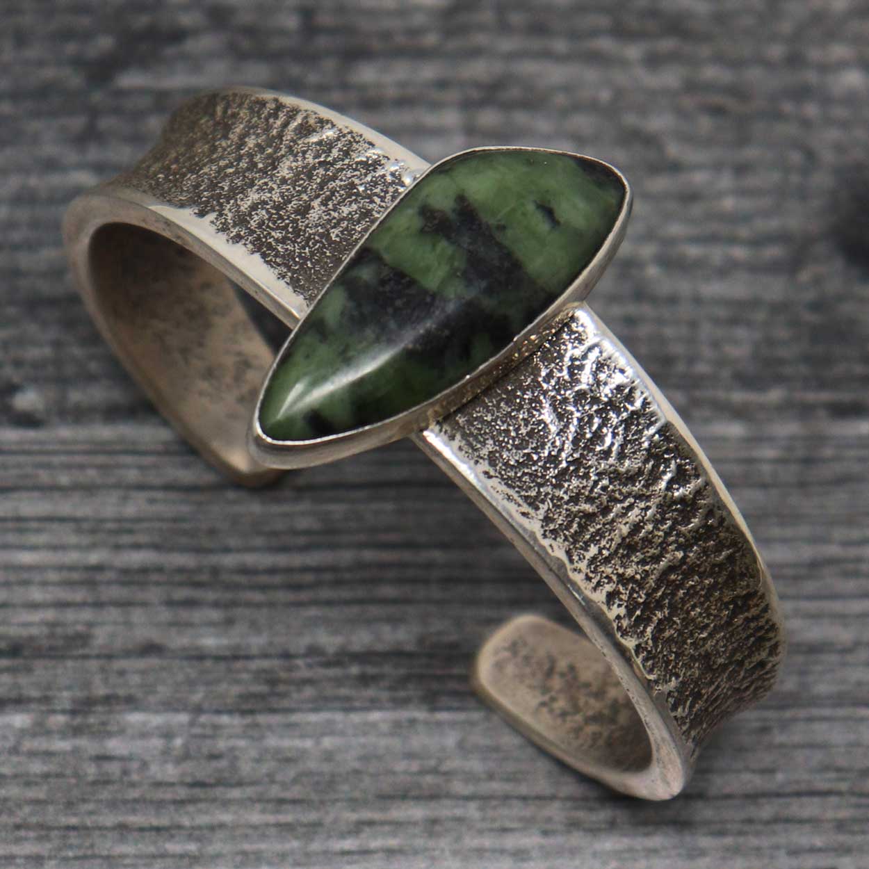 Load image into Gallery viewer, Cast Silver Bracelet With Jasper
