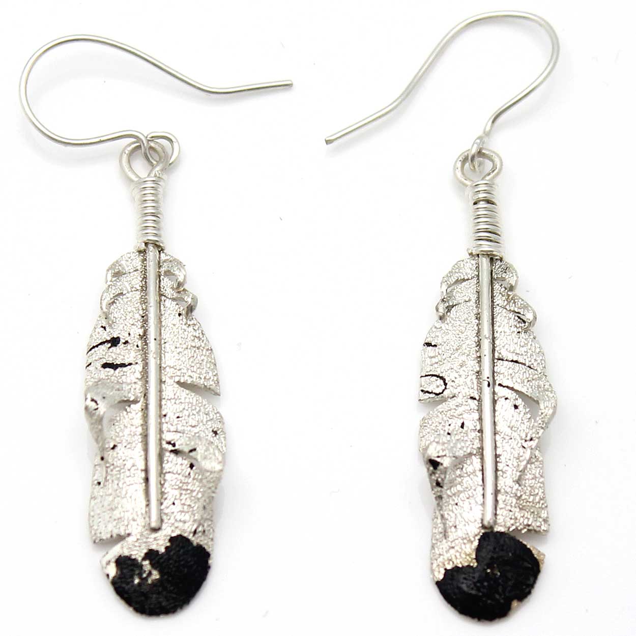 Load image into Gallery viewer, Textured Silver Feather Earrings by Rangel
