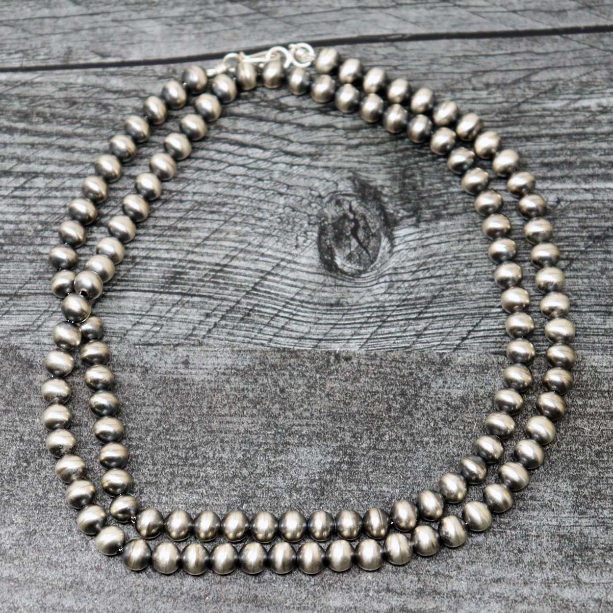 Load image into Gallery viewer, 34&amp;quot; Navajo Pearl Necklace
