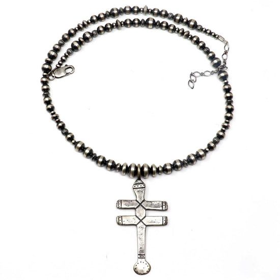 Load image into Gallery viewer, Navajo Pearl Necklace With Pueblo Cross Pendant
