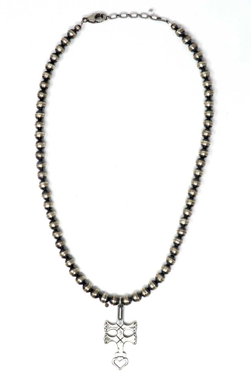 Navajo Pearls Necklace With Pueblo Cross Pendant