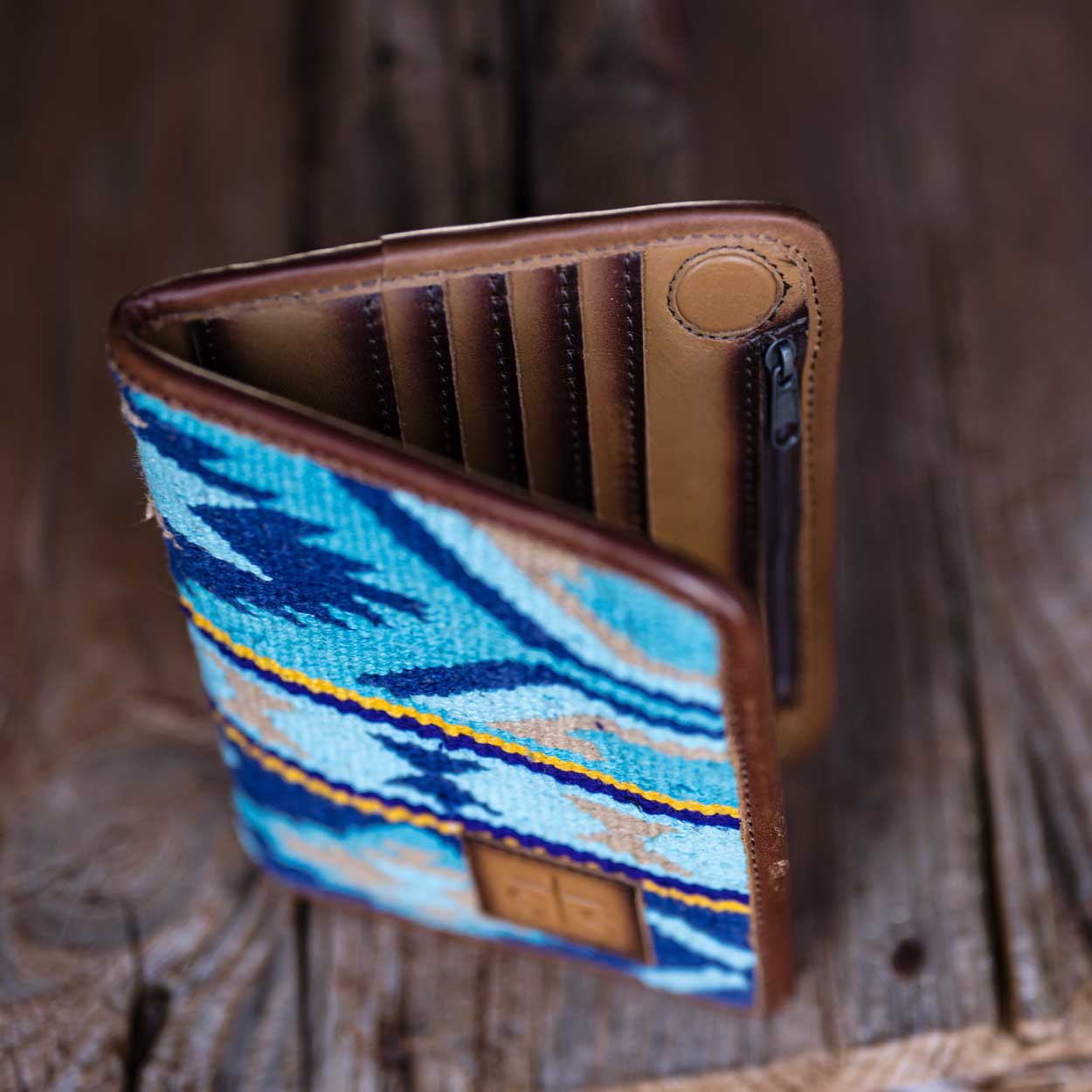 Load image into Gallery viewer, Mojave Sky Magnetic Wallet by STS
