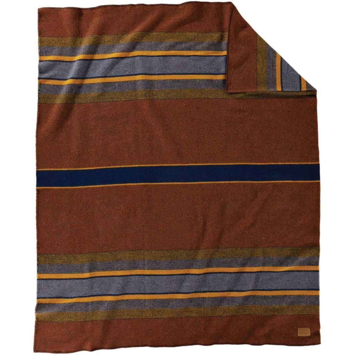 Load image into Gallery viewer, Pendleton Yakima Camp Blanket Queen Size-  High Ridge
